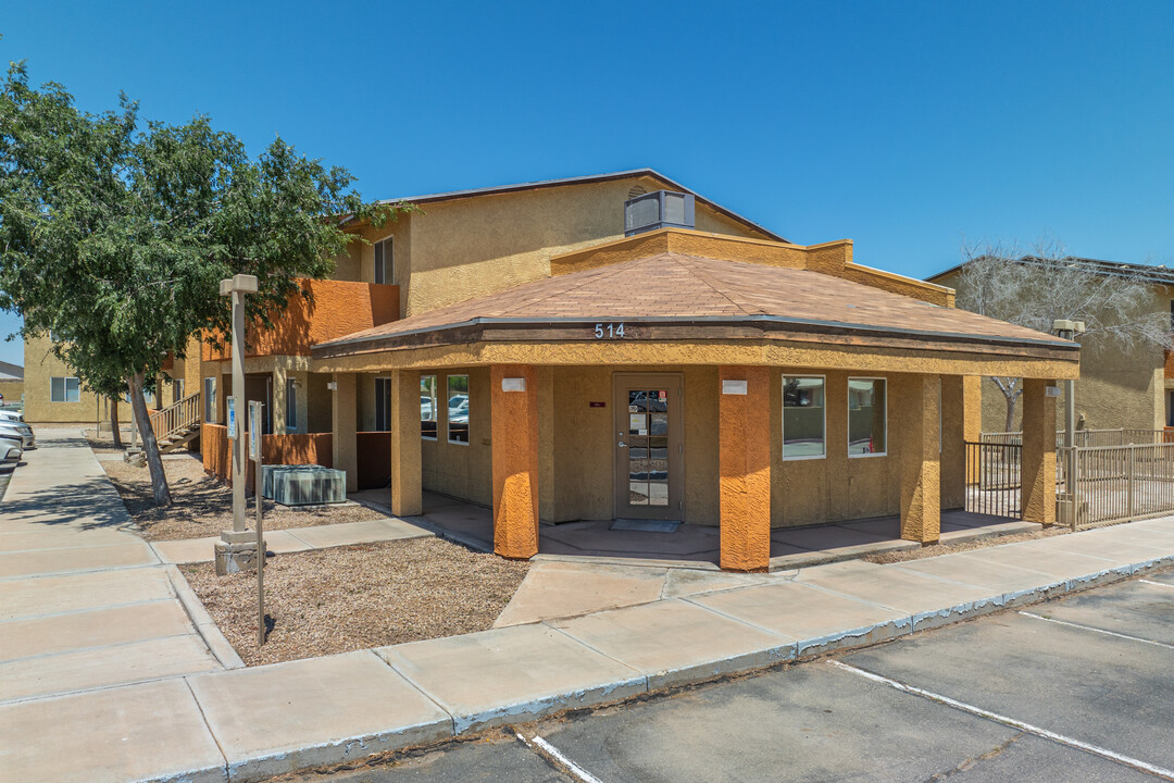 Casa De Roman Apartments in Somerton, AZ - Building Photo