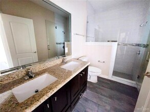 1724 Taft St, Unit 2 in Weslaco, TX - Building Photo - Building Photo