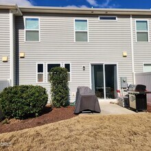 157 Roebuck Ln in Garner, NC - Foto de edificio - Building Photo