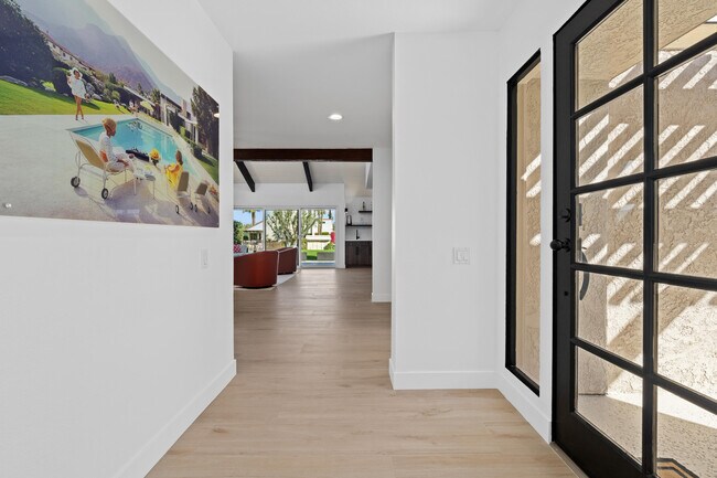 352 Forest Hills Dr in Rancho Mirage, CA - Building Photo - Building Photo