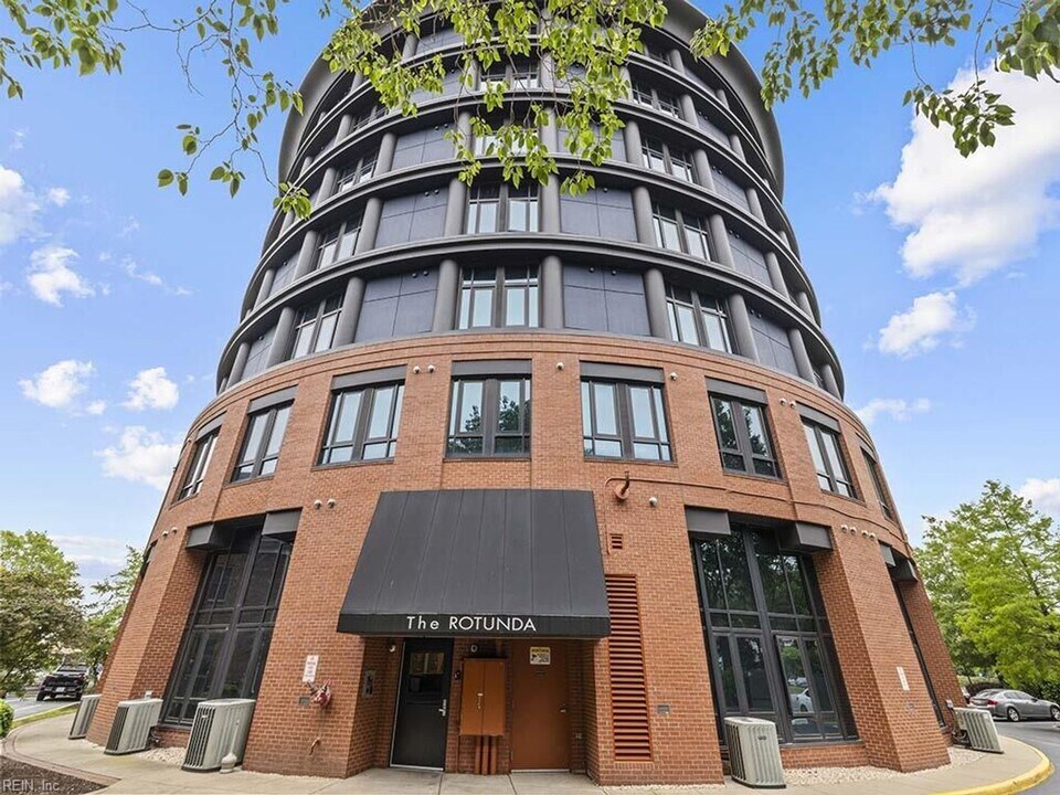 415 St Pauls Blvd in Norfolk, VA - Foto de edificio