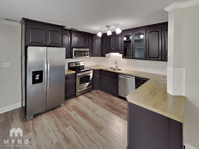 5008 Tony Ave in Gastonia, NC - Foto de edificio - Building Photo