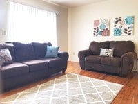 Building Photo - Country Way Townhomes Apartments in Saginaw, Michigan