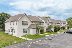 Riverchase Apartments in Dover, DE - Building Photo