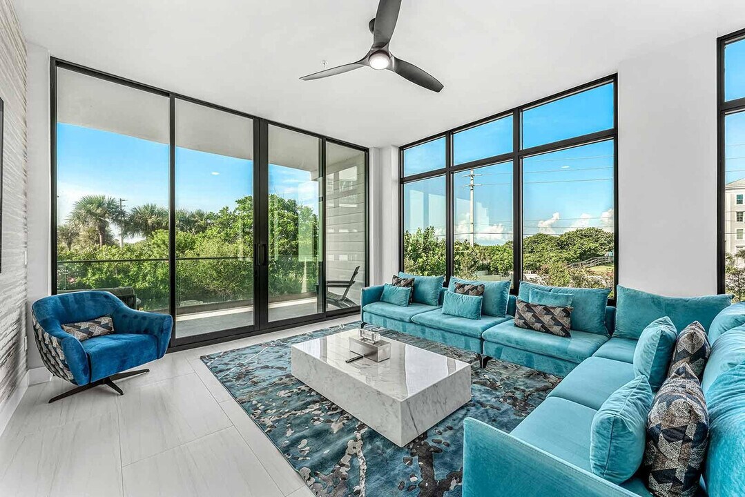 3031 Hafen Ln in Melbourne Beach, FL - Building Photo