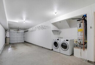 1081 Chagall Way in San Jose, CA - Building Photo - Building Photo