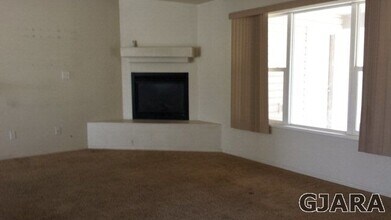 243 Kip Ln in Grand Junction, CO - Building Photo - Building Photo