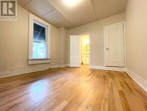 483-483 Ontario St in Toronto, ON - Building Photo - Building Photo