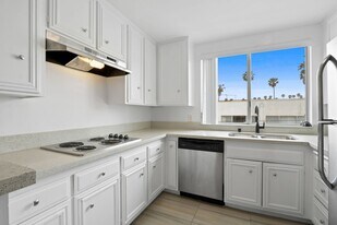 519 Idaho Ave in Santa Monica, CA - Building Photo