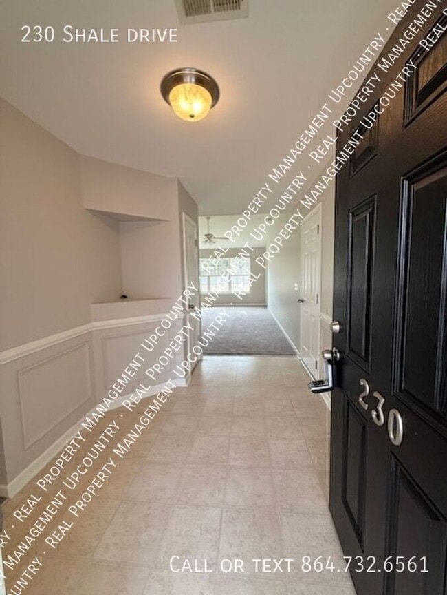 230 Shale Dr in Easley, SC - Building Photo - Building Photo