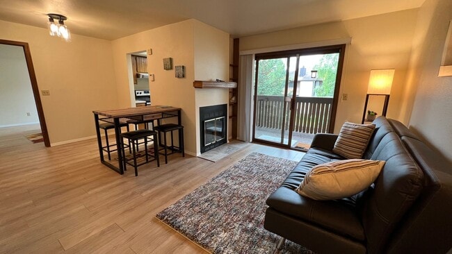 property at 7436 Foxridge Way