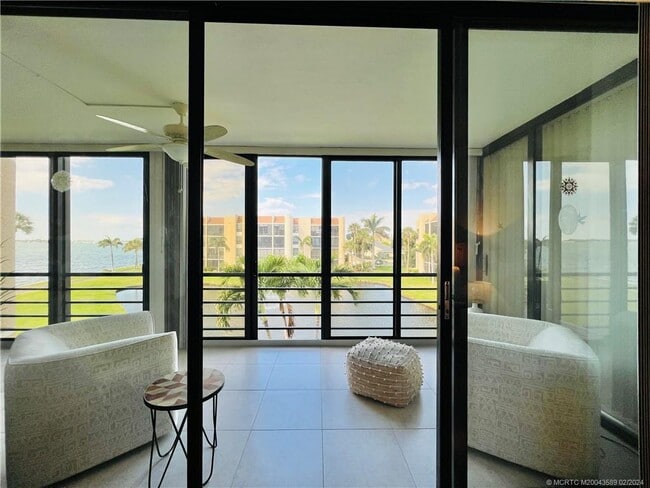 3442 NE Causeway Blvd