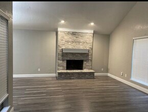 6018 Elkwood Forest Dr in Houston, TX - Building Photo - Building Photo