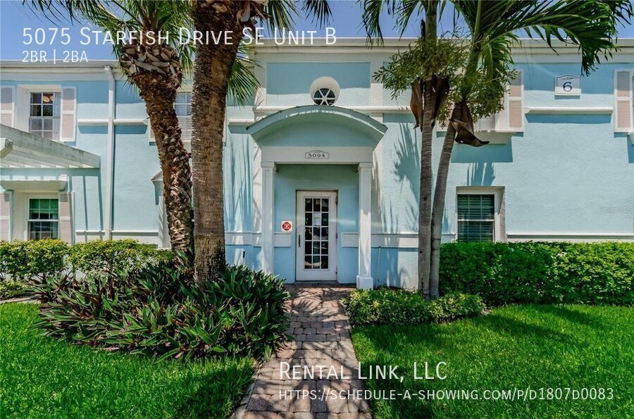 5075 Starfish Dr SE in St. Petersburg, FL - Building Photo