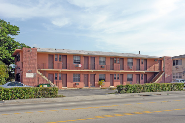 3445-3465 W Flagler St in Miami, FL - Building Photo - Building Photo