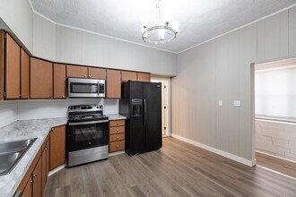 1019 Redfield St in La crosse, WI - Building Photo - Building Photo