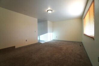 4750 S Splendid Cir in Colorado Springs, CO - Building Photo - Building Photo