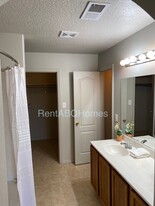 10700 Corona Ranch Rd SW in Albuquerque, NM - Building Photo - Building Photo