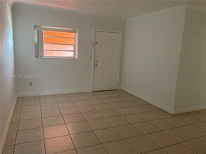 1245 W 24th St in Hialeah, FL - Building Photo - Building Photo