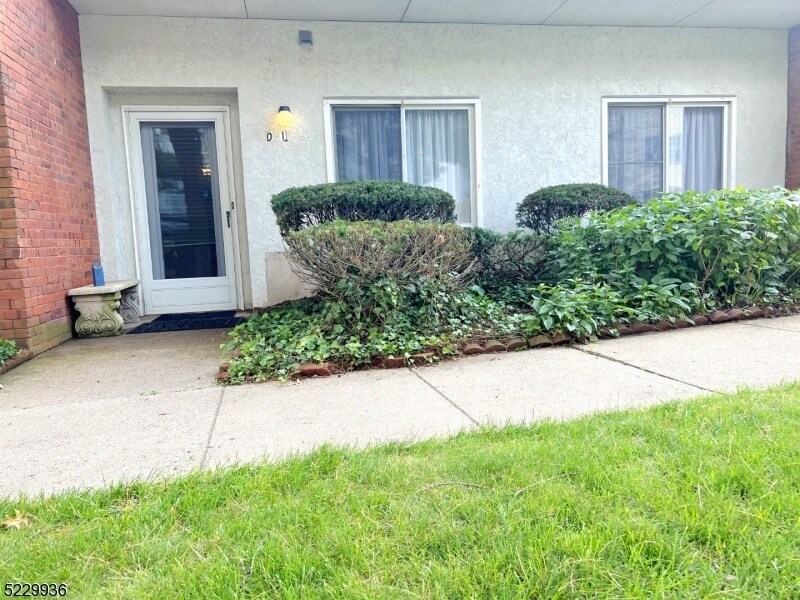 103 Park Ave-Unit -D1 in Summit, NJ - Building Photo