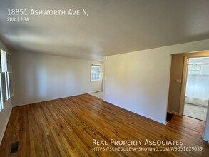 18851 Ashworth Ave N in Shoreline, WA - Building Photo - Building Photo