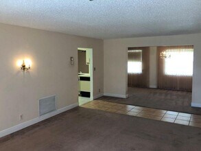 2003 SW 18th St in Boynton Beach, FL - Building Photo - Building Photo