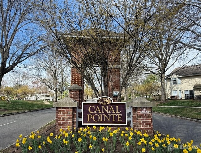 103 Claridge Ct in Princeton, NJ - Building Photo - Building Photo