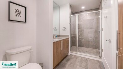 5201 Leesburg Pike, Unit 1039 in Baileys Crossroads, VA - Building Photo - Building Photo