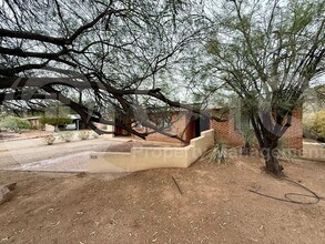 6260 E 2nd St in Tucson, AZ - Building Photo - Building Photo