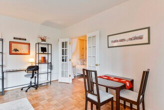 3601 Greenway, Unit 503 in Baltimore, MD - Foto de edificio - Building Photo