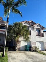 10171 SW 154th Cir Ct in Miami, FL - Building Photo