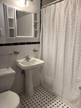 1375 River Rd in Edgewater, NJ - Building Photo - Building Photo