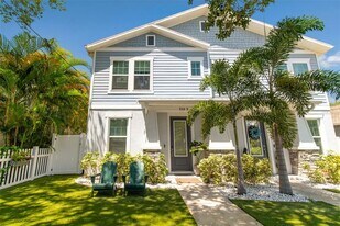 213 S Albany Ave in Tampa, FL - Building Photo