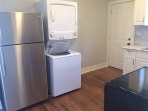 2406 NW 20th St in Oklahoma City, OK - Building Photo - Building Photo