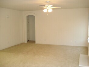 1880 San Esteban Cir in Roseville, CA - Building Photo - Building Photo