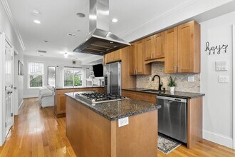 180 Gold St in Boston, MA - Building Photo - Building Photo