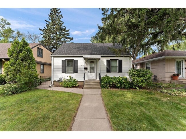 property at 3108 Maryland Ave S