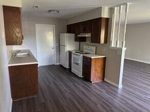 2704 McMillan Dr in Springdale, AR - Building Photo - Building Photo