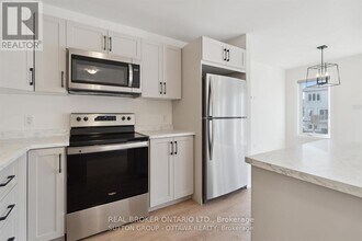 47 Staples Blvd in Smiths Falls, ON - Building Photo - Building Photo