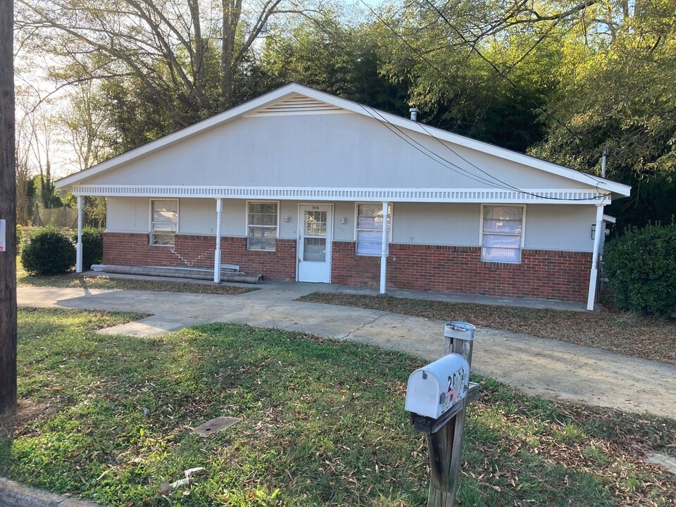 204 Nixon Ave SW in Rome, GA - Building Photo