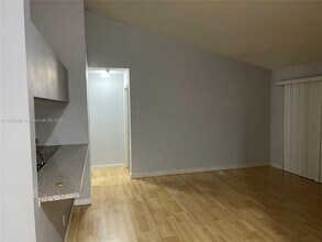 10520 SW 158th Ct-Unit -305 in Miami, FL - Building Photo - Building Photo