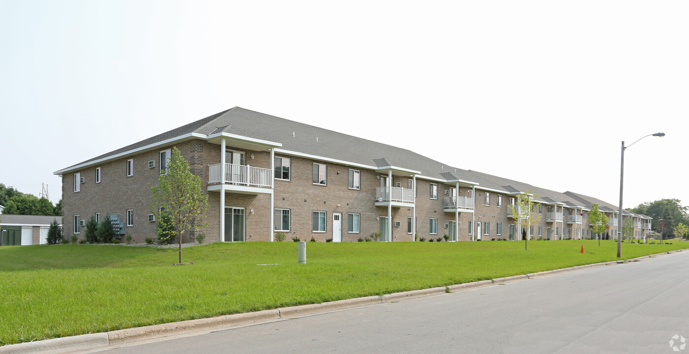 Village View Apartments in Green Bay, WI - Foto de edificio