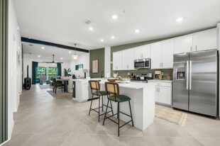 17445 Opal Sand Dr in Venice, FL - Building Photo