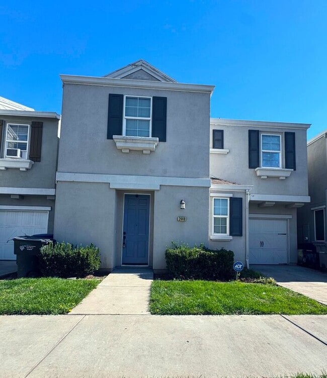 2448 Boxwood St in Sacramento, CA - Building Photo - Building Photo