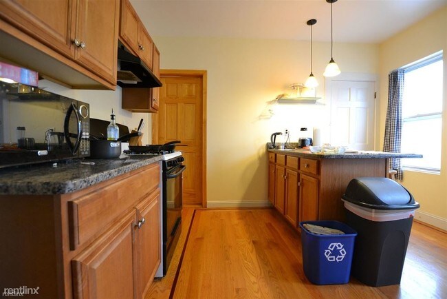 47 Easton St-Unit -# 1Q in Boston, MA - Building Photo - Building Photo