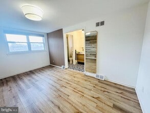 813 Arnold St in Philadelphia, PA - Building Photo - Building Photo