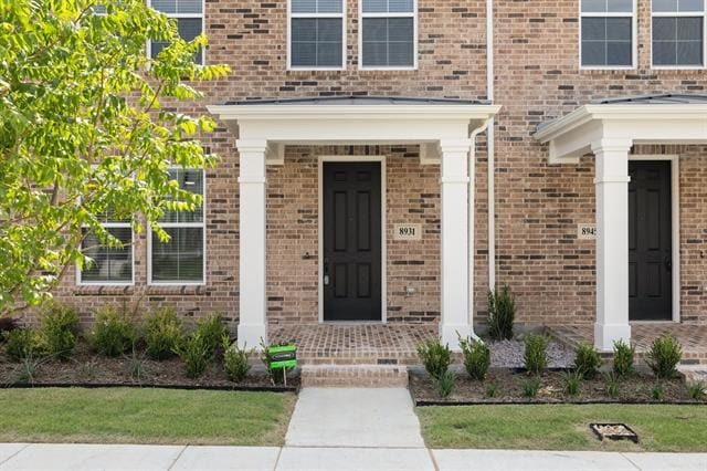 property at 8931 Scarp Hl Ln