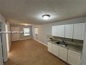 820 21st St in West Palm Beach, FL - Building Photo - Building Photo