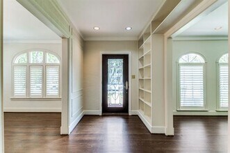 4541 N Versailles Ave in Dallas, TX - Building Photo - Building Photo