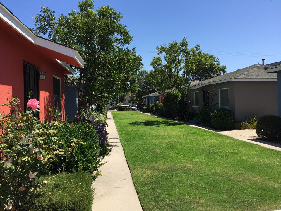 1940 Cloverfield Blvd in Santa Monica, CA - Building Photo